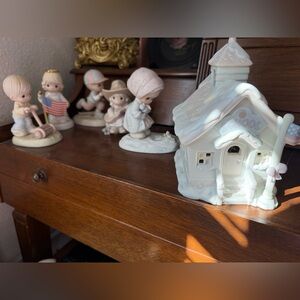Precious Moments White Schoolhouse Figurine